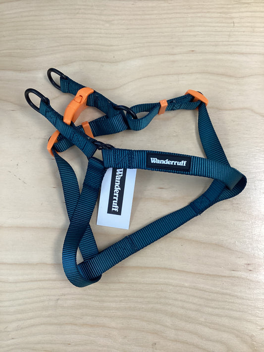 Wanderruff harness