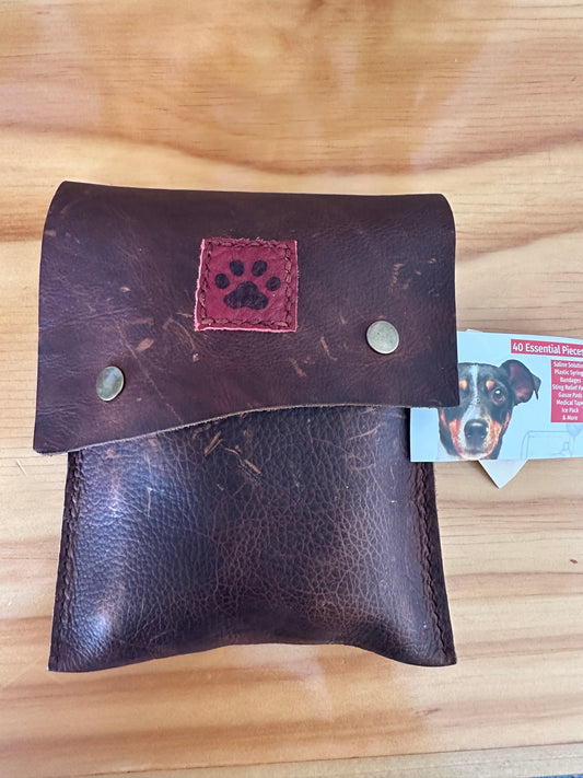 Wylie mutt BIG 40 piece 1st aid kit